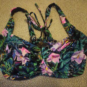 Essential Full-Coverage Bikini Top 38DD